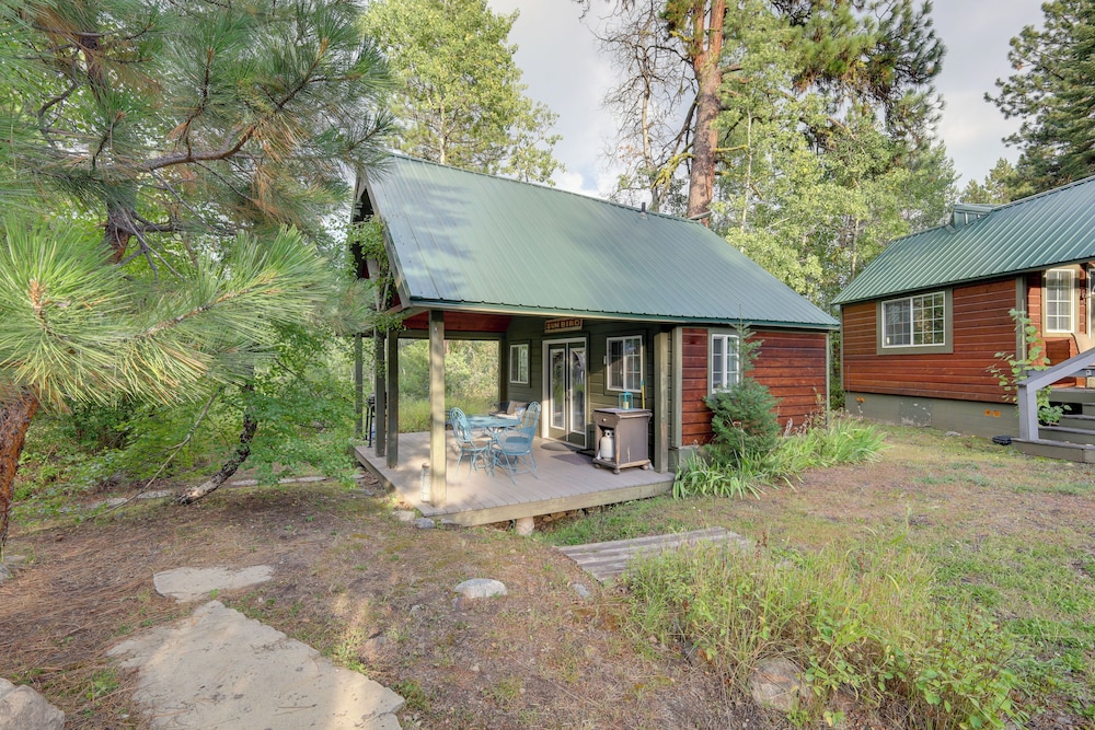 Ski, Hike, Relax By Water: Rustic Mccall Tiny Home