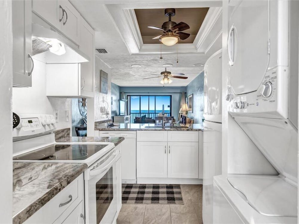 Riviera Club 204 by Distinctive Beach Rentals