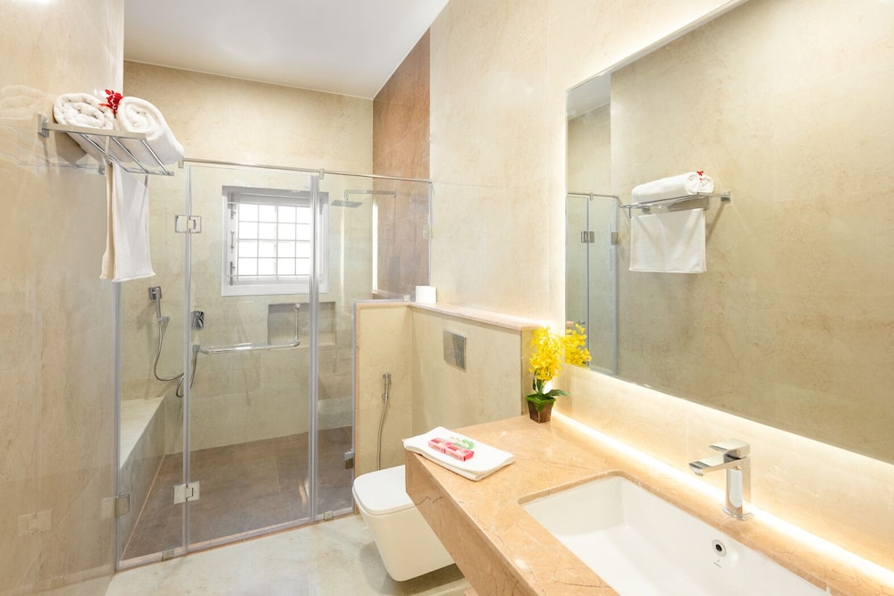 Petals Luxury Homestay