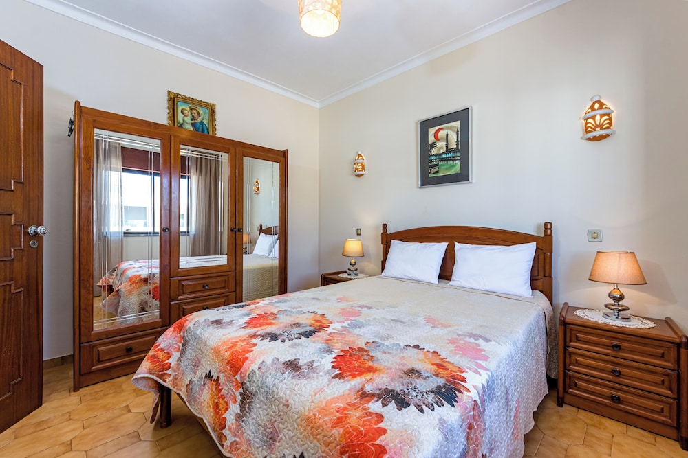 Seaside Charm in Gale - 2 Bedroom W/big Terrace