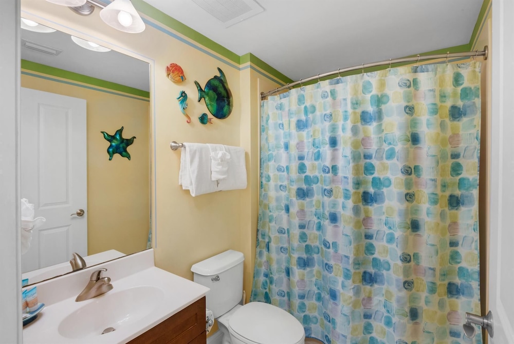 Aqua Resort 706