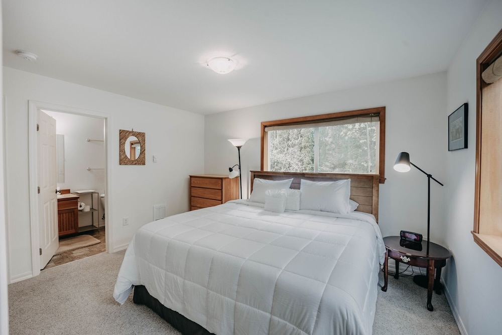 77mbr - Wi-fi - Fireplace - Pets Ok - BBQ