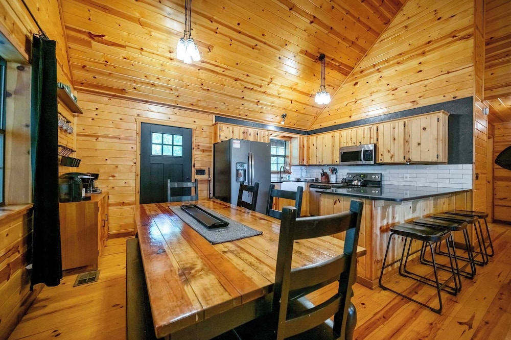 Kalo Cabin Secluded Stay