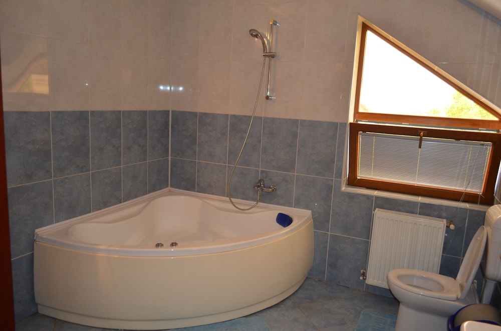 Photo 48