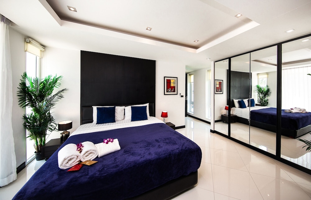 Hollywood Pool Villa Jomtien Pattaya