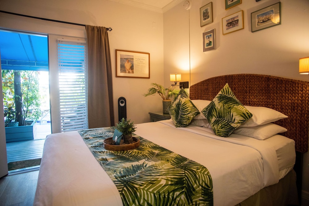 Andrews Inn & Garden Cottages