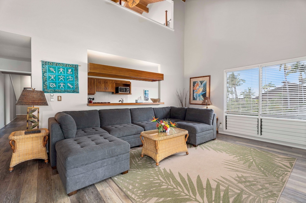 Fairway & Ocean Views - Updated Top Floor - AC- Vrkcv