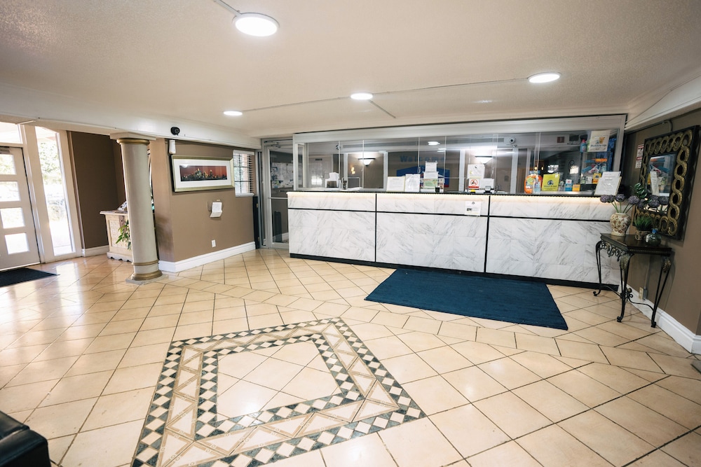 Guest Inn & Suites view 2