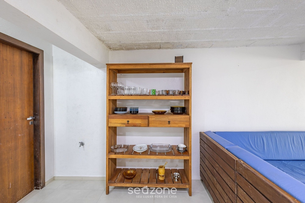 3BR Beachfront House w/ BBQ Apc2200