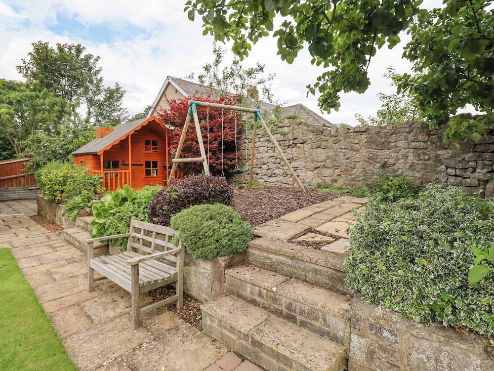 Manor Cottage
