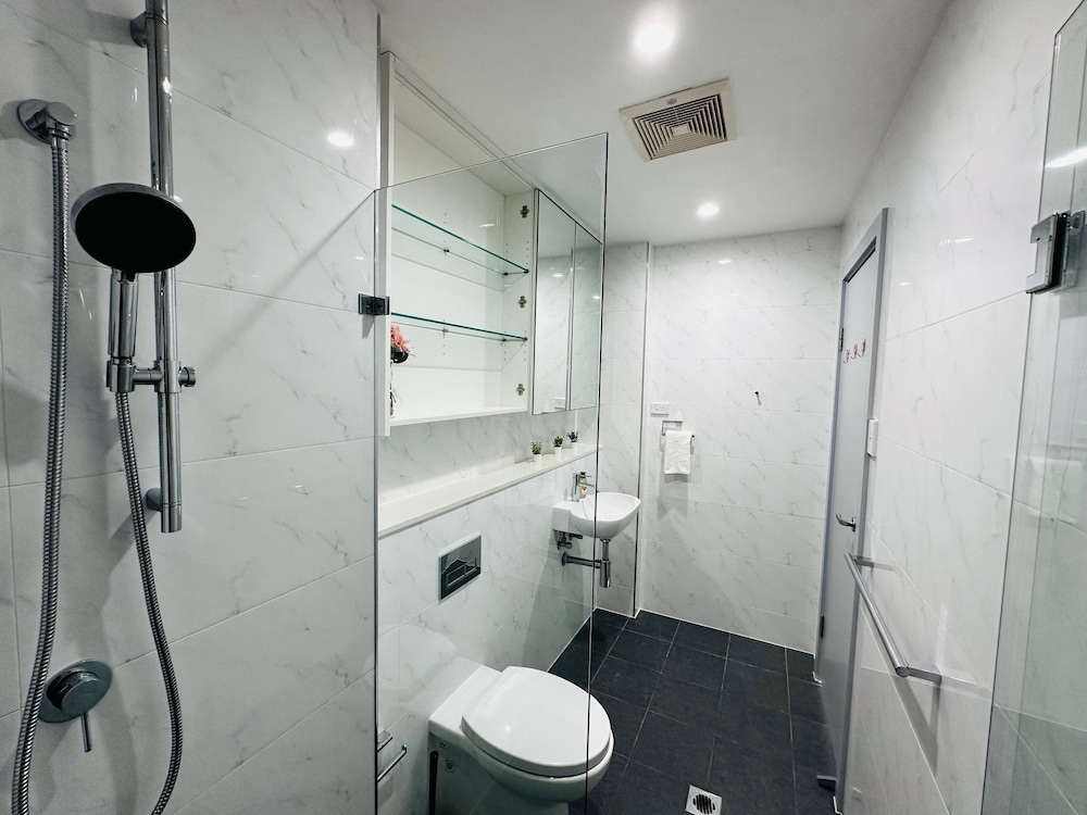 Modern 3-Bedroom Apartment Ryde NSW