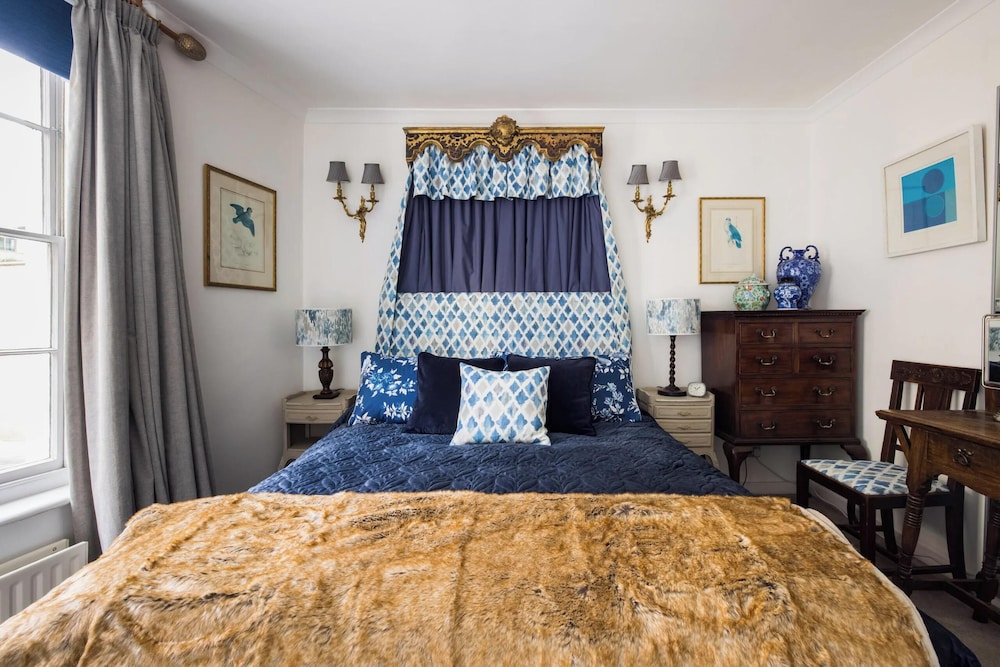 Mayfair 9-bed Townhouse - Sleeps 16, Patio & Ac
