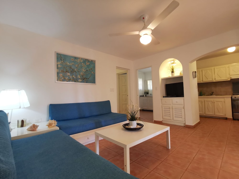 Los Corales Tropical Beach Resort & SPA