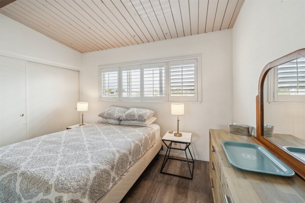 Beautiful 1 Bed Beach Condo #224 1 Bedroom Condo by Sunset Shores Condominiums