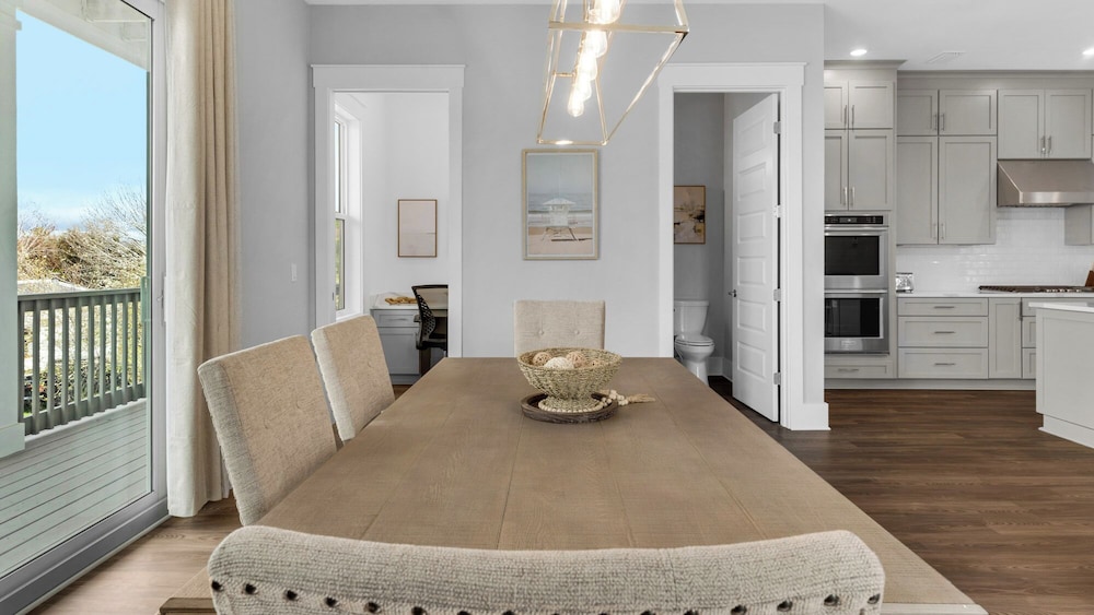 Inlet Beach Retreat With Rooftop Views, 4 Bikes + Free Attraction Tickets!