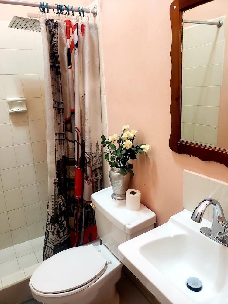 Rush Bond Villa