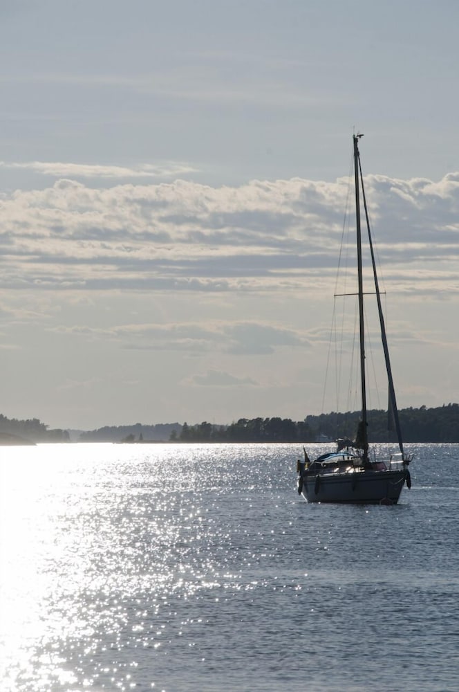 Grinda Stugby & Utwärdshus med logi - Hostel