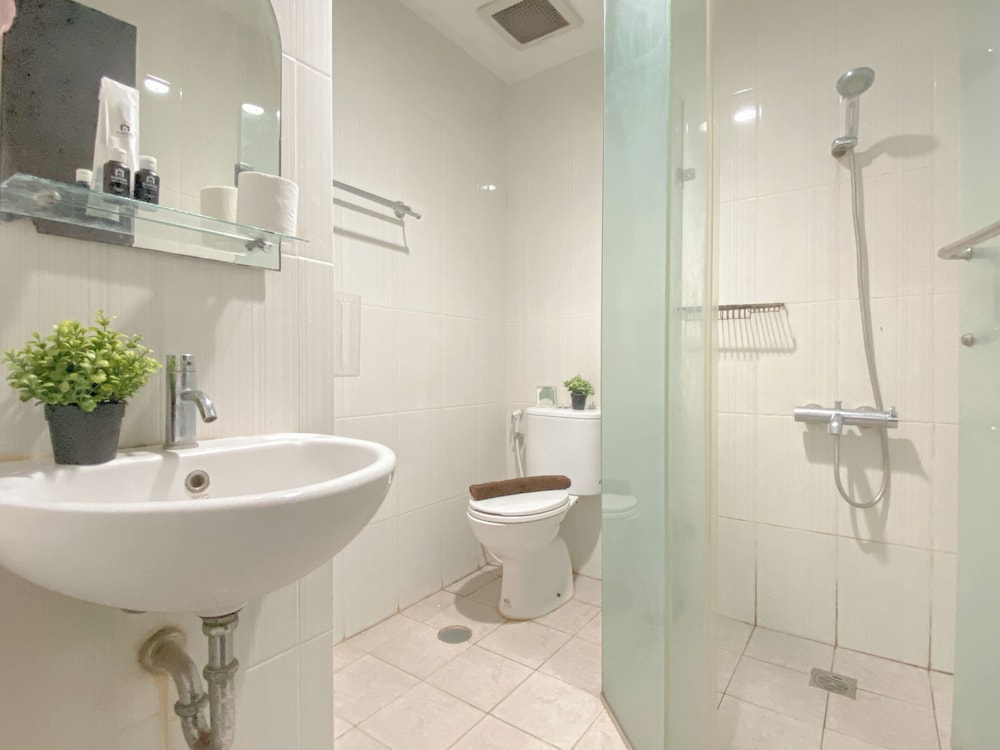 Scandinavian Minimalist 2Br At Tamansari Semanggi Apartment