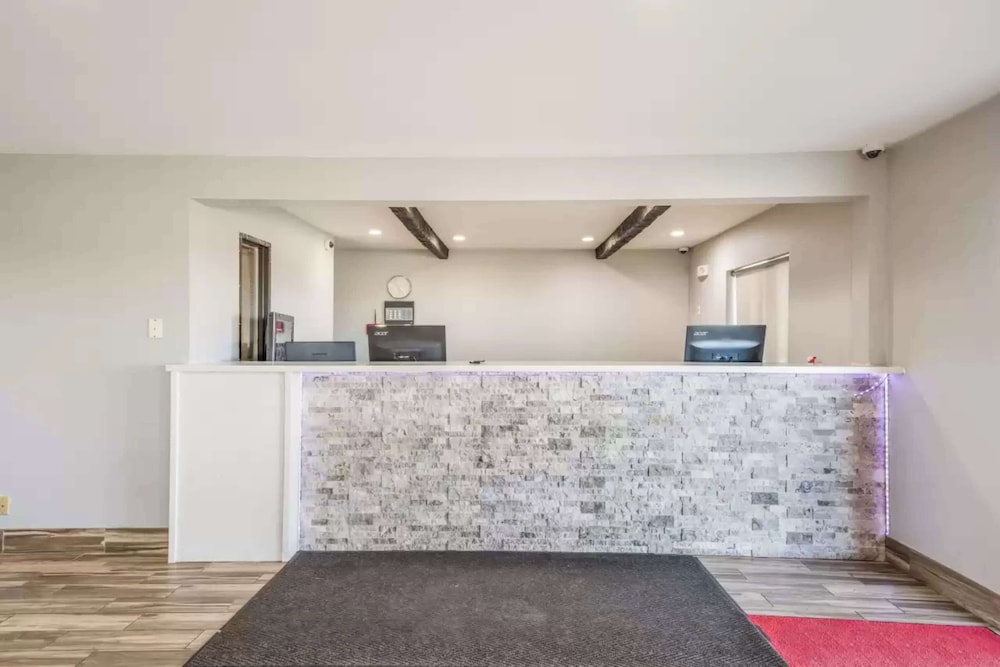 Des Moines Vacations - Sonesta Essential Des Moines - Property Image 2