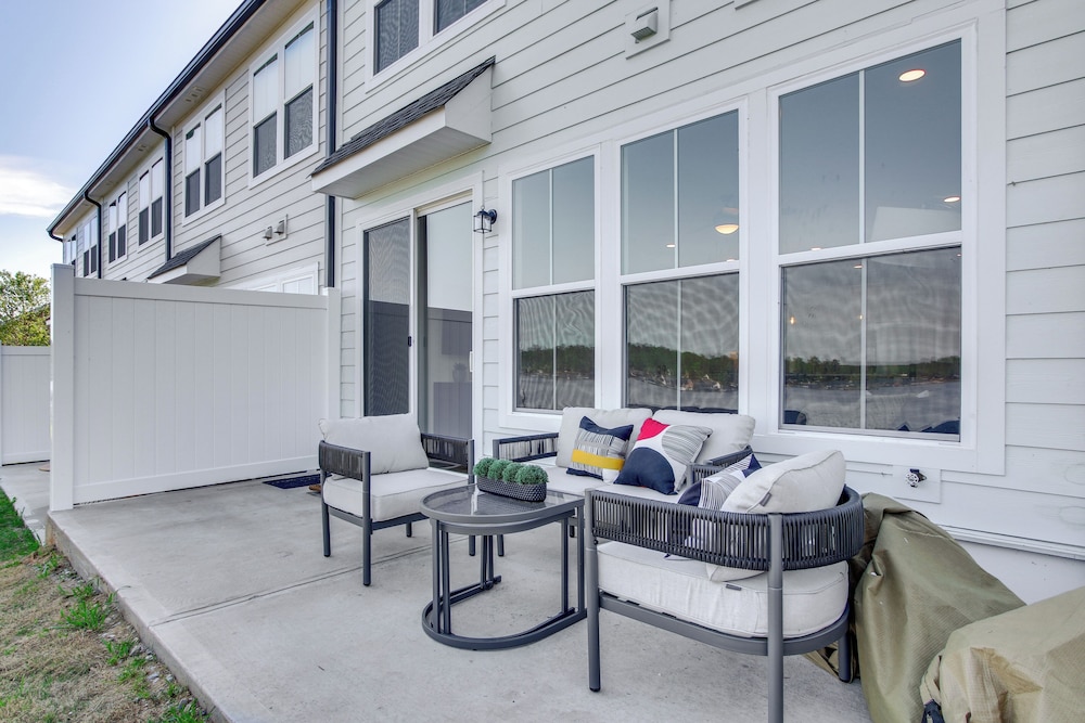 Steps to Lake Greenwood: Waterfront Gem w/ Patio