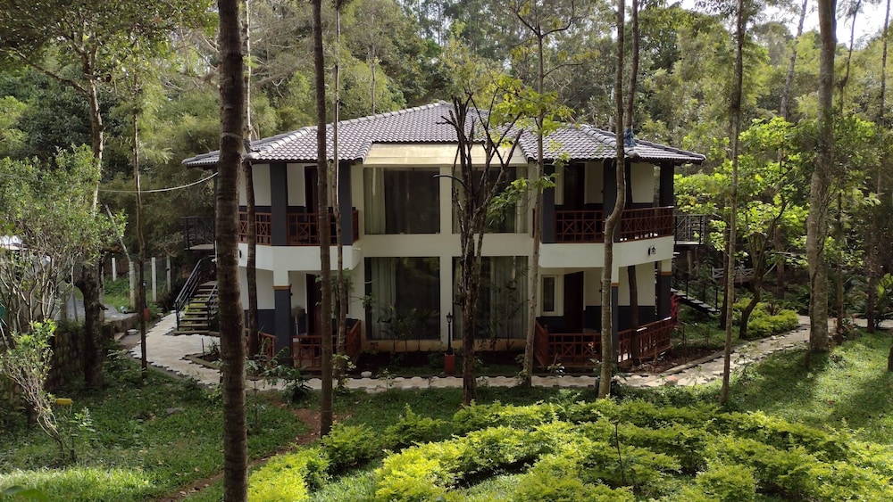 kolaahalam Mainland Resorts and Spa