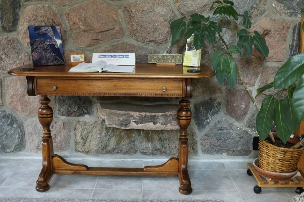 Sunny Rock B&B Haliburton