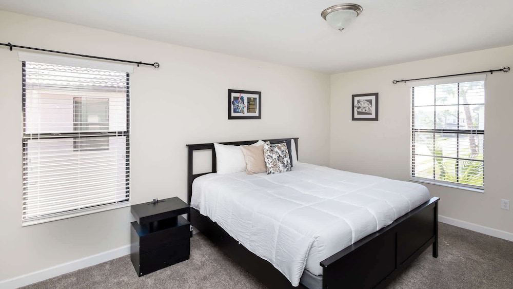 Solterra Dream Escape For 14!