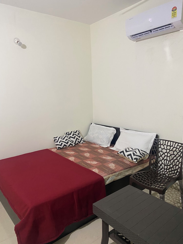 Tranquil Stay, Mountain View - 2BHK Flat