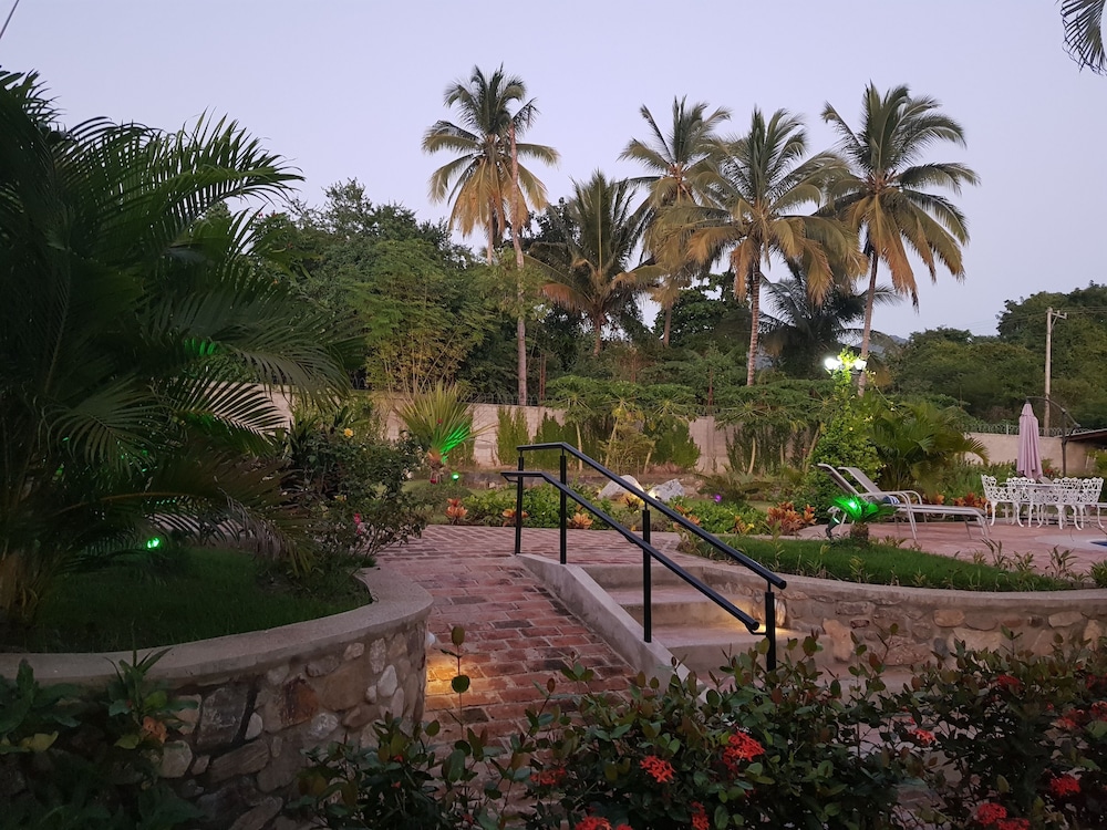 Photo 28