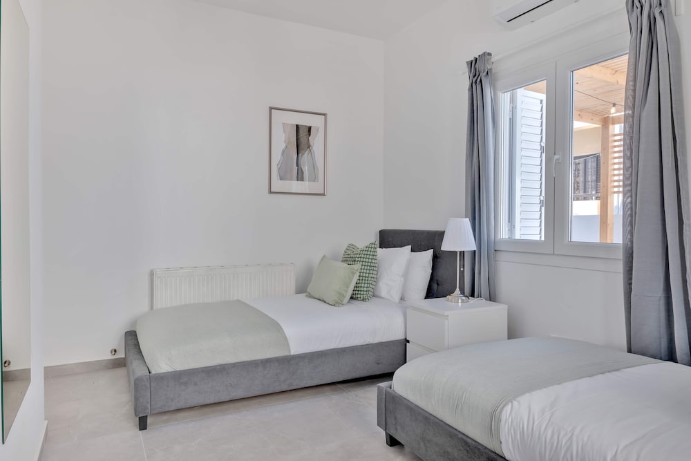 Phaedrus Living: Luxury Residence Faneromeni