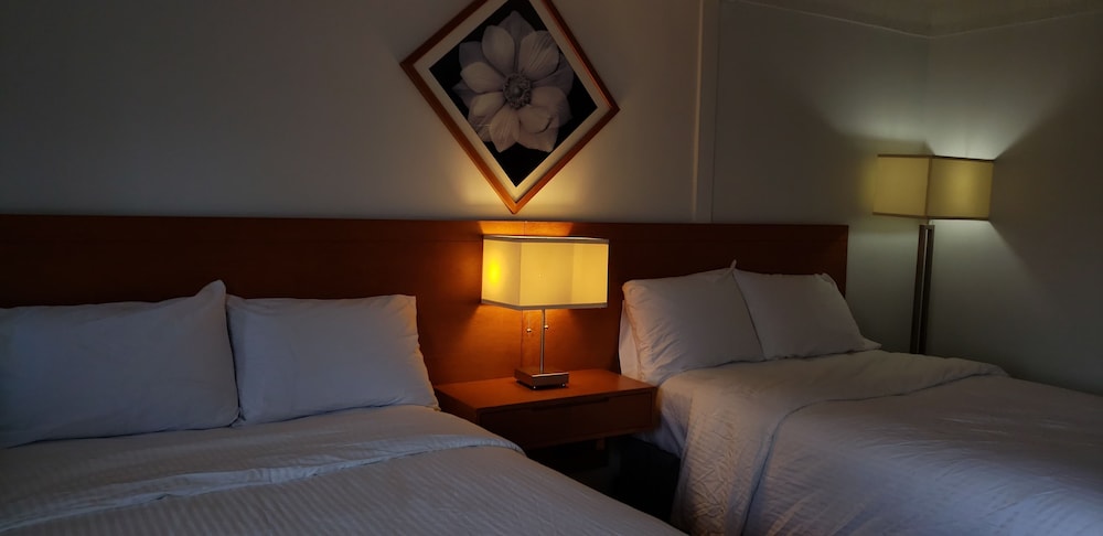 Niagara Inn - Image 2