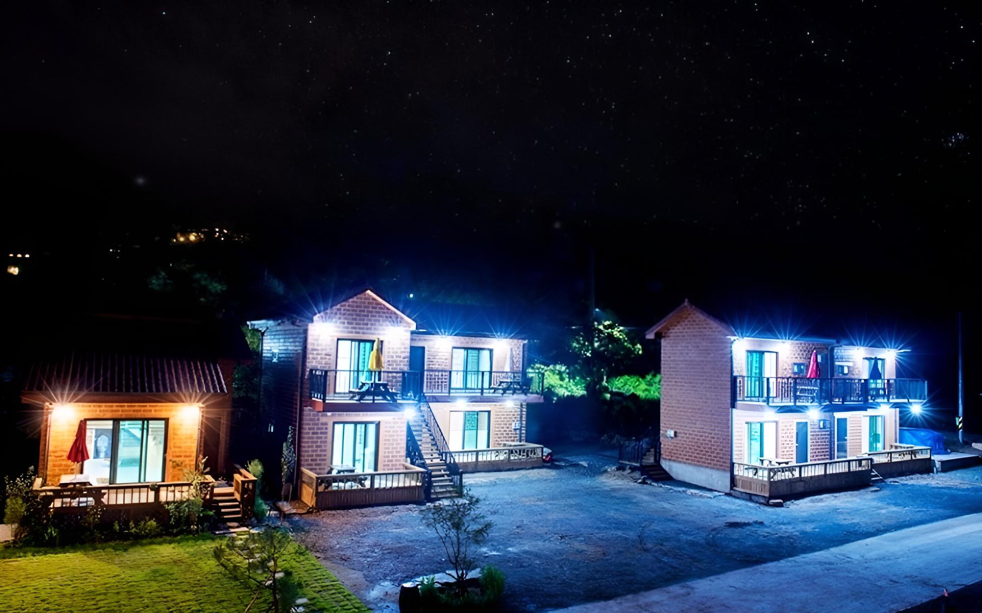 Danyang Sosunam Hwangto Mauel Pension view 2
