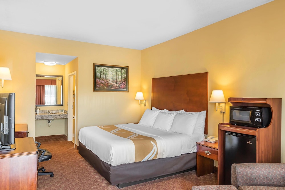 Quality Inn Calera I-65 exit 231 view 5