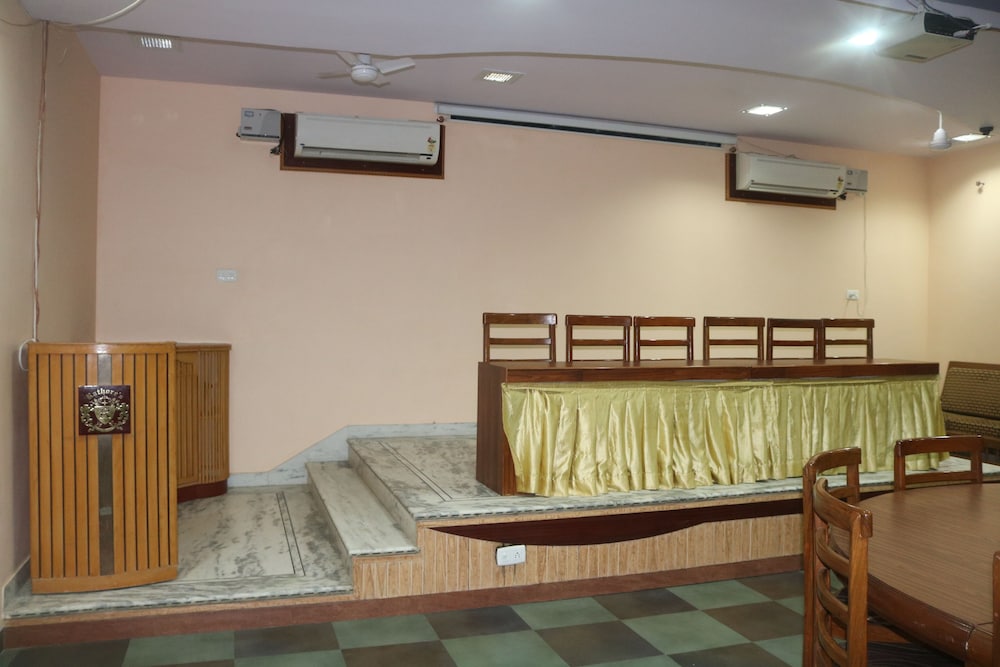 meeting & event spaces
