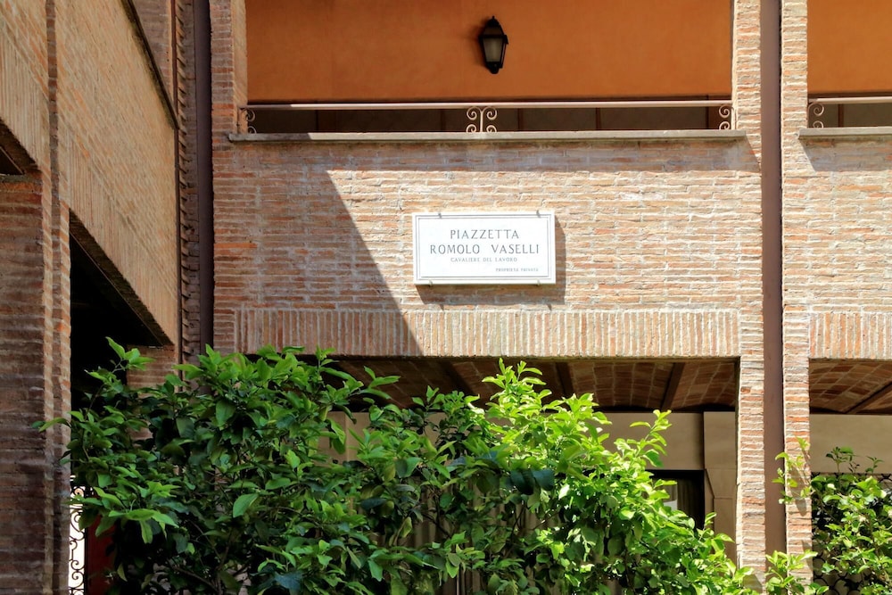 A11 Piazzetta Margutta - A11 - My Extra Home
