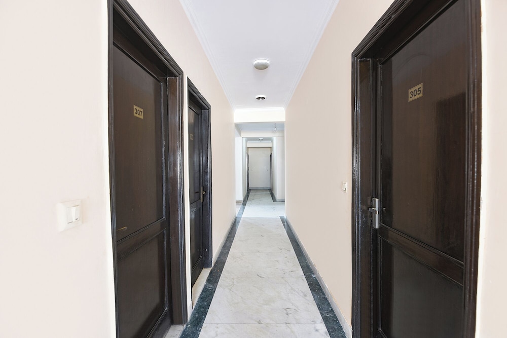 Fabhotel Grand Highway