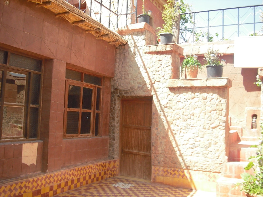 Photo 8