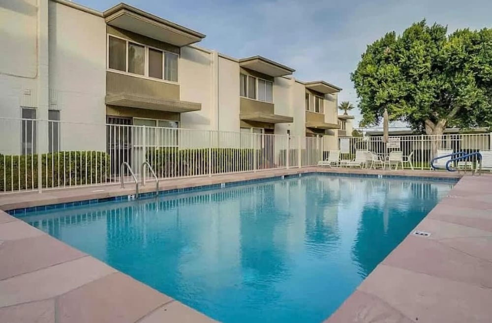 New-heatherbrae 8-old Town-camelback View