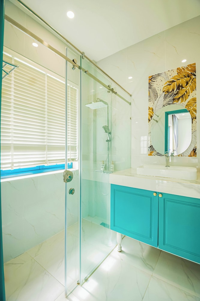 Luxury 4 br Emerald Villa-Novaworld PT