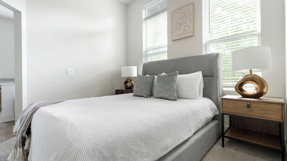 Landing Furnished Apartments - Northwest Charlotte