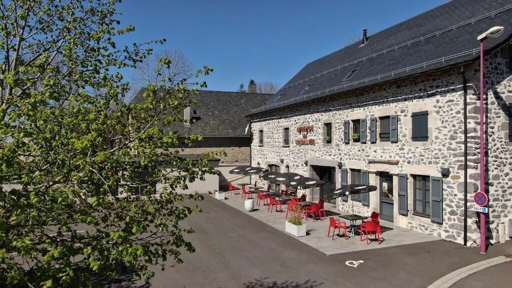 Auberge du Cézallier view 4