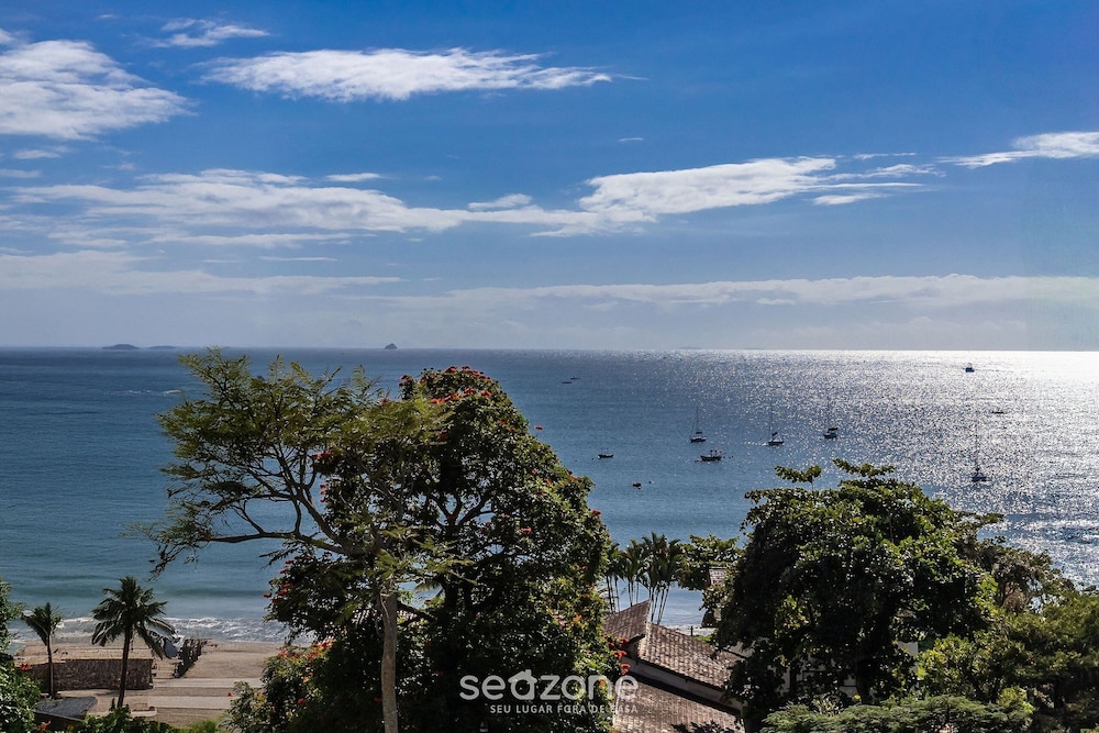 Studios With Side Sea View at Penha Spot PSO - L
