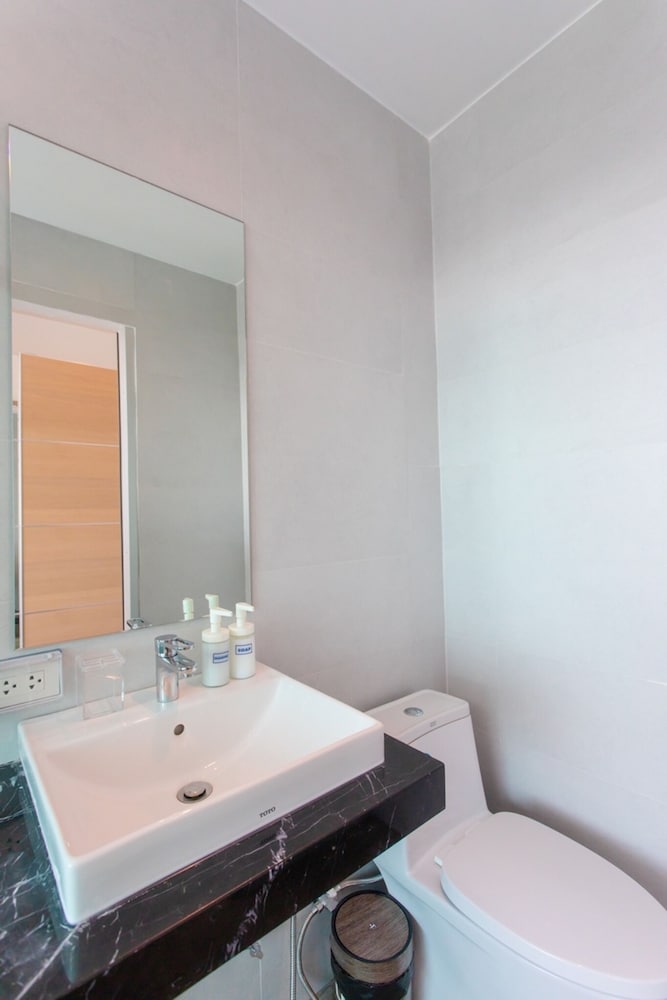 Baan Saint Tropez Villas Kata Beach