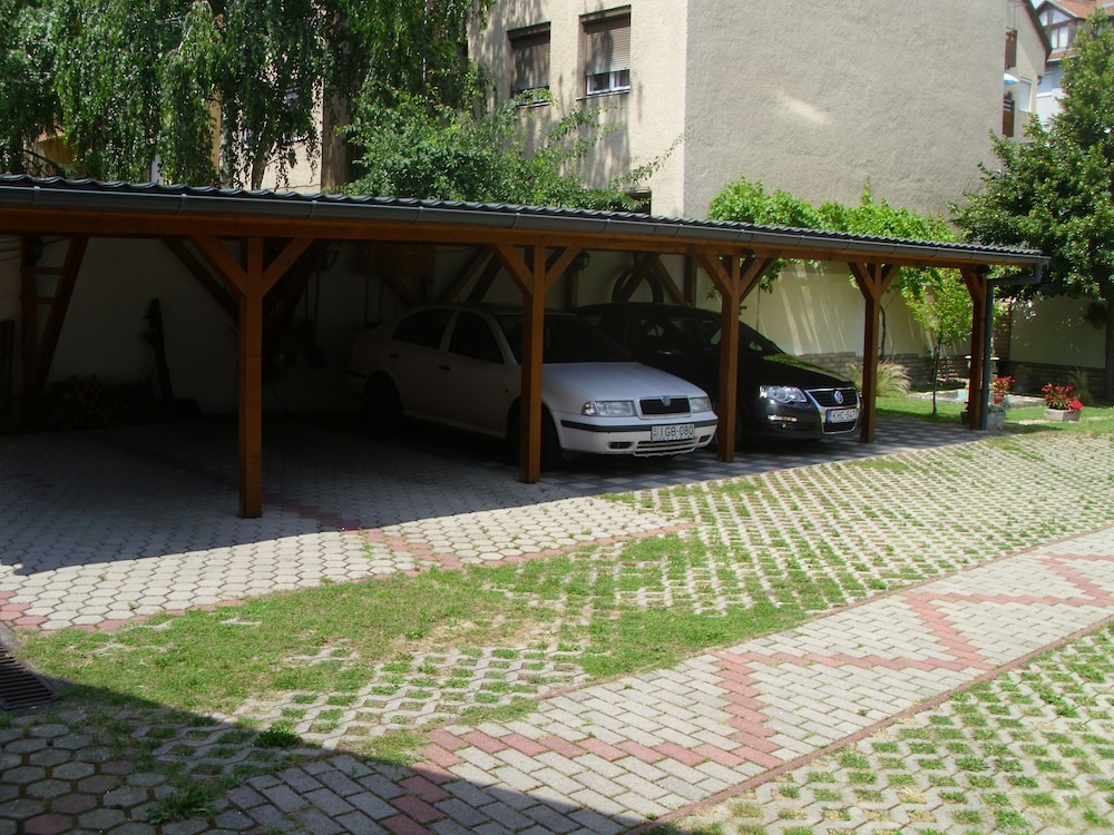 Photo 31