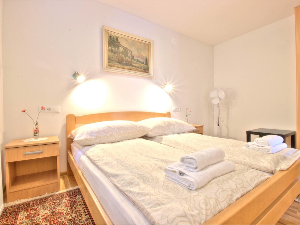 Beautiful Apartment in Bled Near Lake view 3