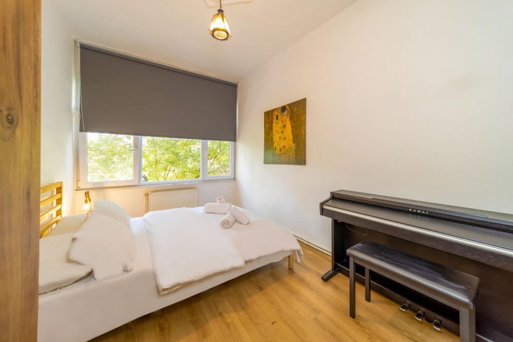 Charming Flat With Refreshing View in Kadikoy