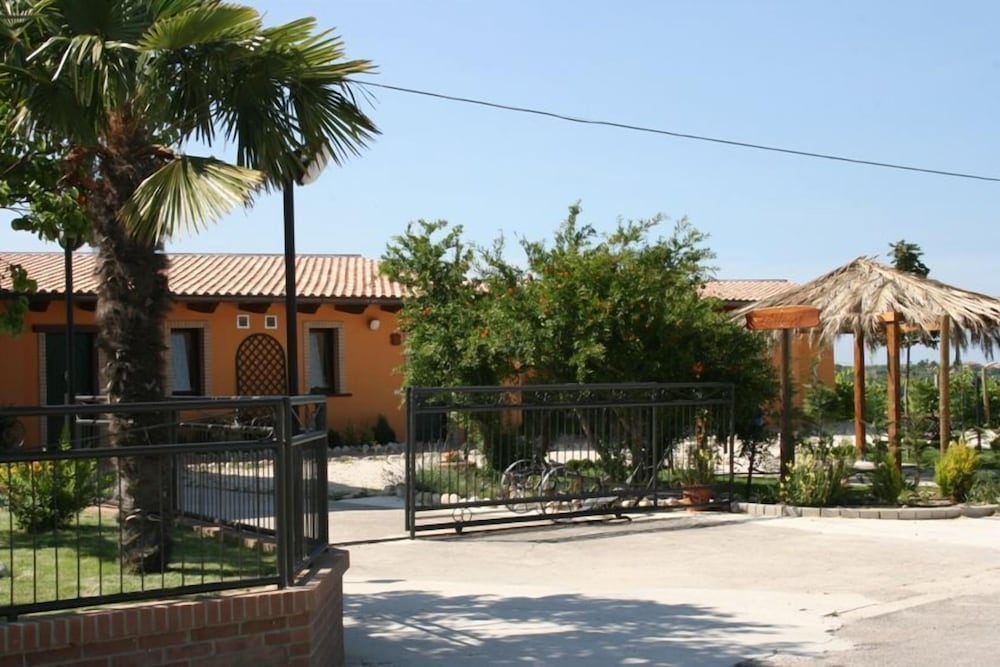 Photo 27