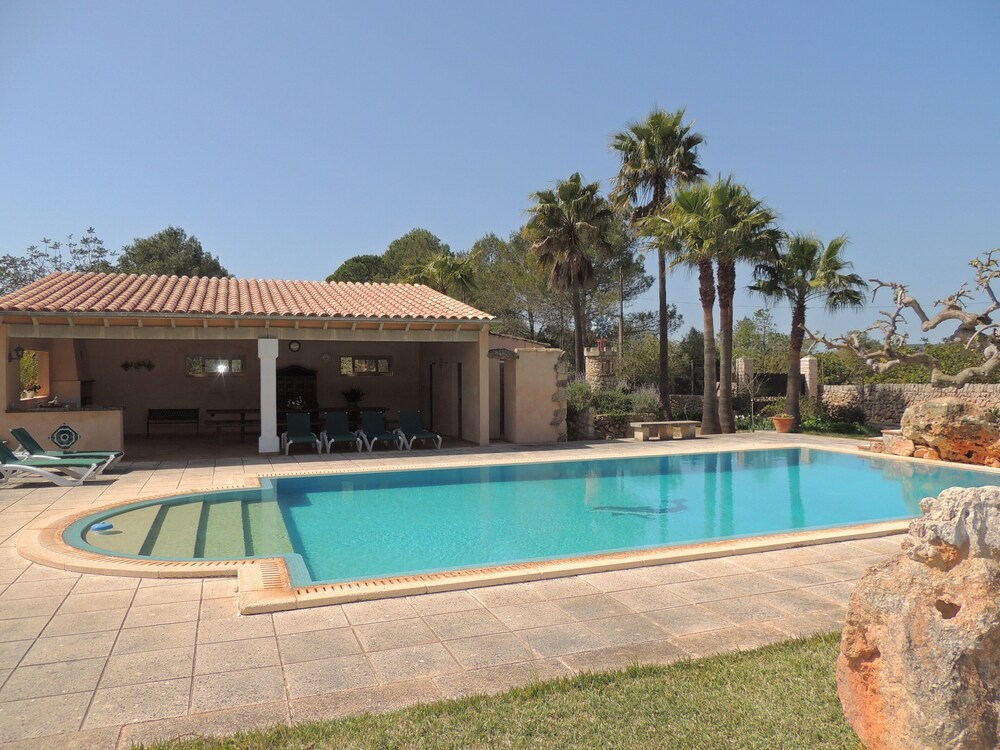 Charming Villa With Pool in Algaida photo 2