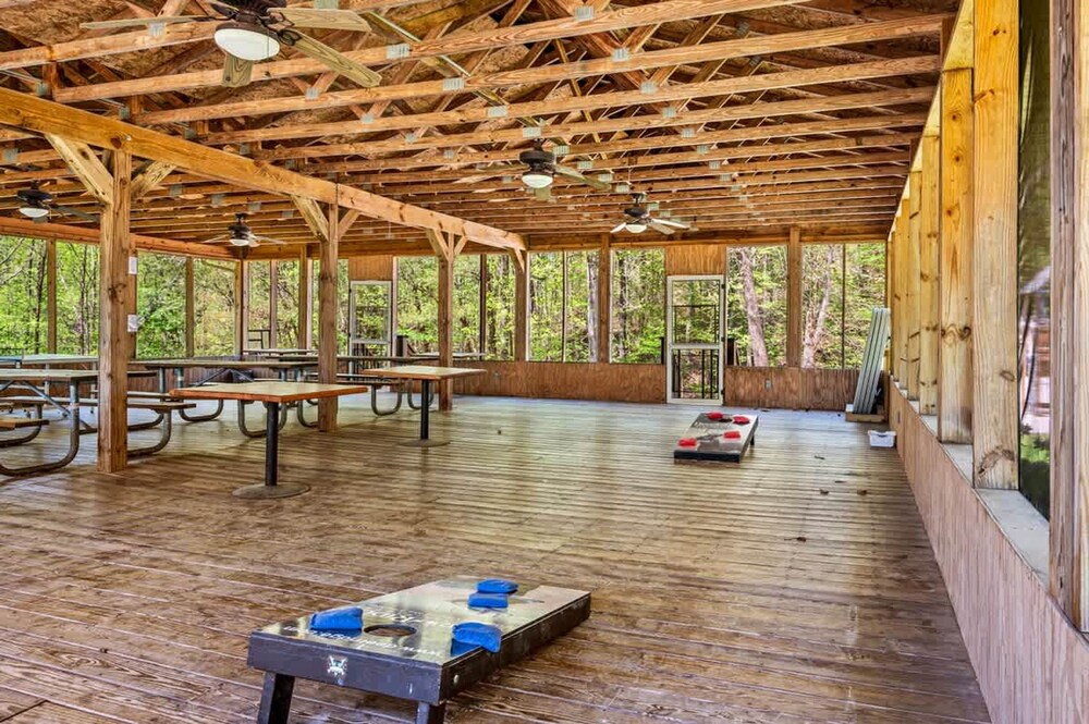 Sleeps 6 Indoor Pool Playground Hot Tub