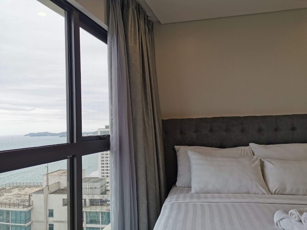 Gold Coast Luxury Apartment Nha Trang